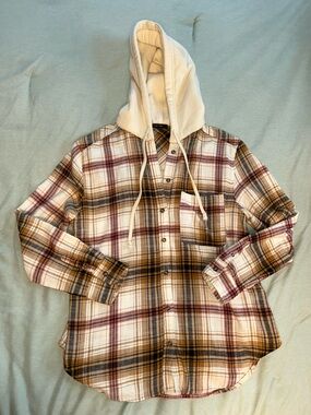 Love Tree Cream Plaid Button-Down Shirt with Hood